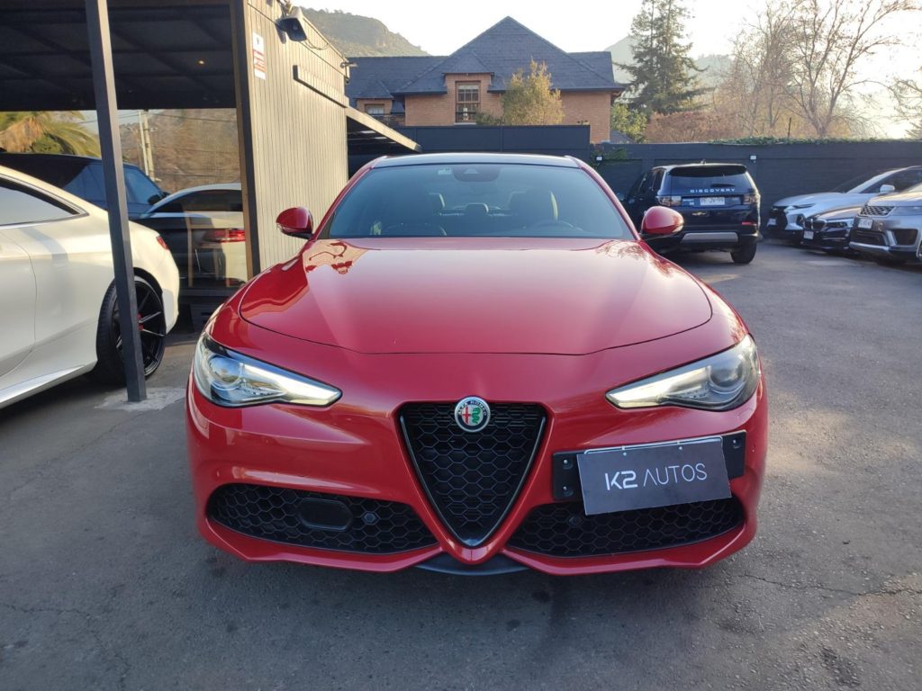 Alfa Romeo Giulia VELOCE 2.0 TURBO 280 HP 2022 Rojo
