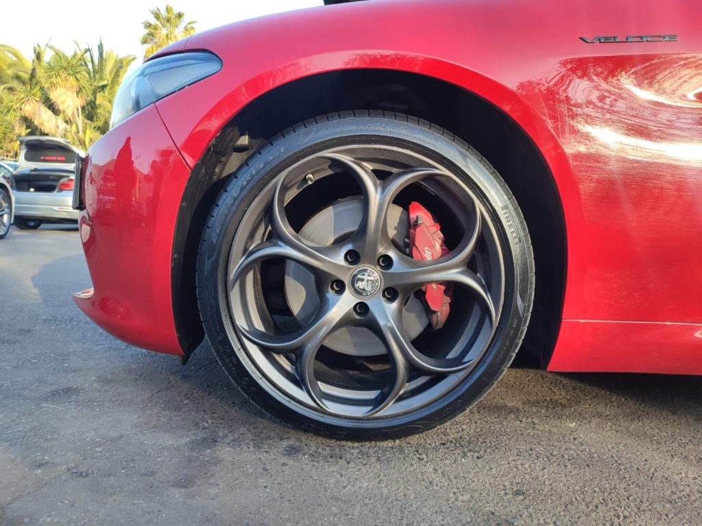 Alfa Romeo Giulia VELOCE 2.0 TURBO 280 HP 2022 Rojo